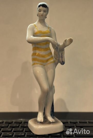 «Купальщица»лфз