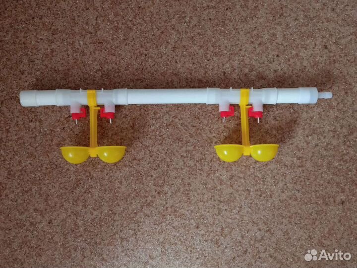 Ниппельные поилки для птиц