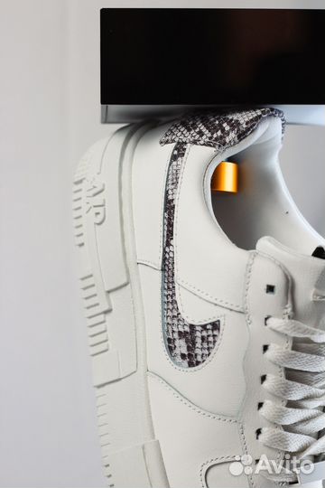 Кроссовки Nike Air Force 1 pixel W