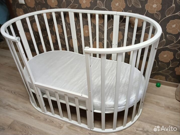 Детская кровать трансформер овальная