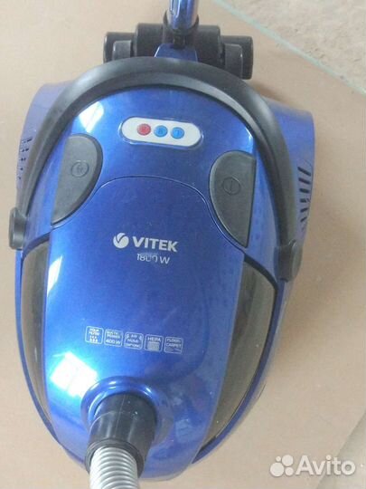 Пылесос Vitek 1800W