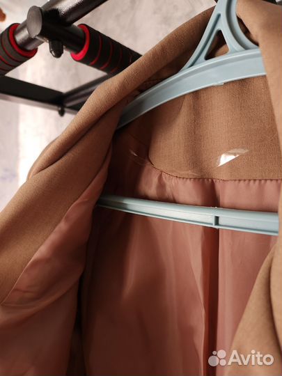 Пиджак женский бежевый 44-46