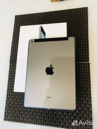 Apple iPad Air 64GB Cell(Sim) SG