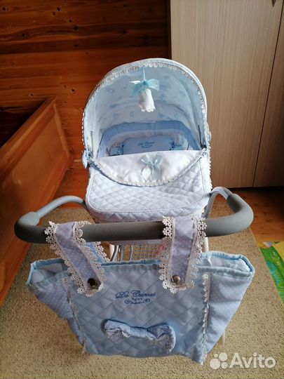 Игрушечная коляска