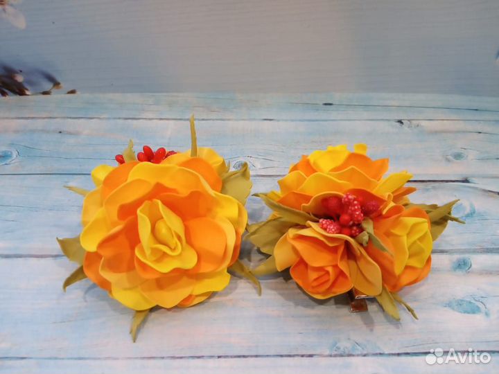 Резиночки для волос. Цветы из фоамирана