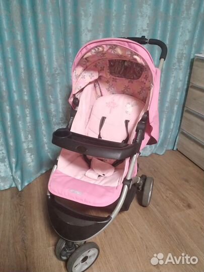 Прогулочная коляска