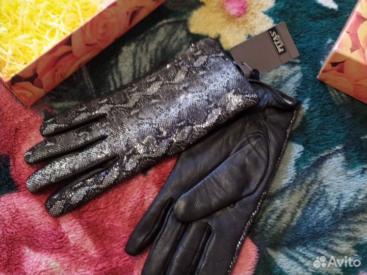 Перчатки женские кожаные новые