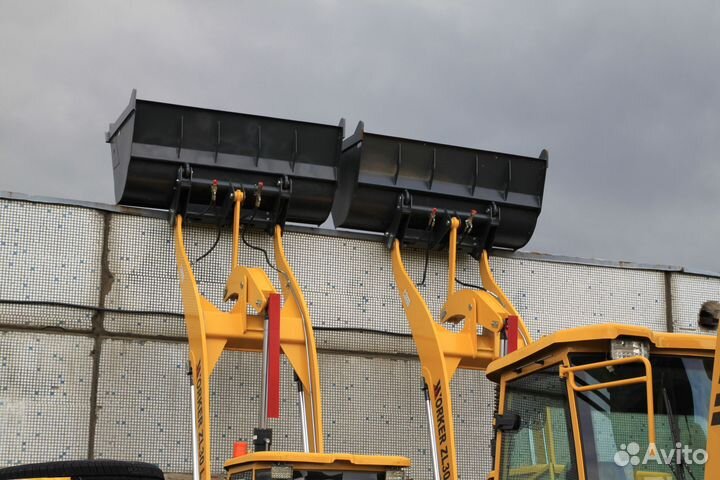 Фронтальный погрузчик Worker ZL30, 2023