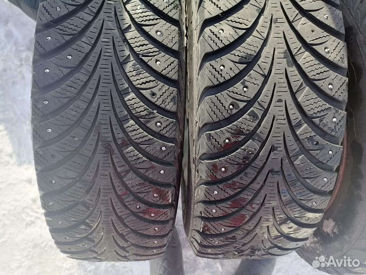 Sava Eskimo Stud 215/65 R16 98