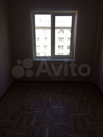 Комната 11 м² в 4-к., 5/5 эт.