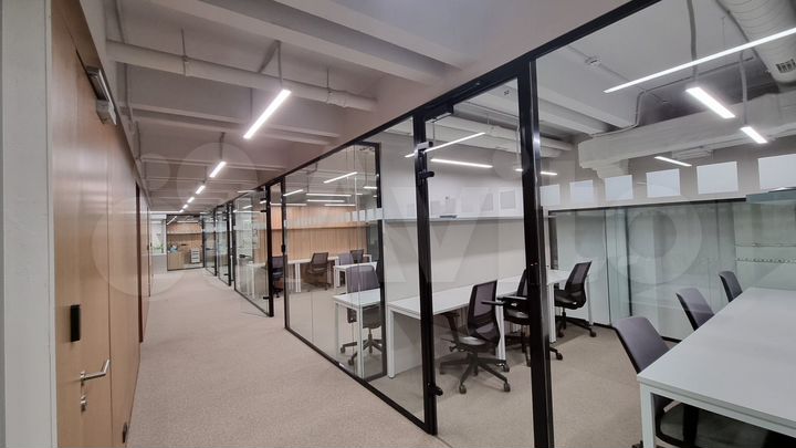 Офисное помещение 1100.00 кв.м 2 этаж