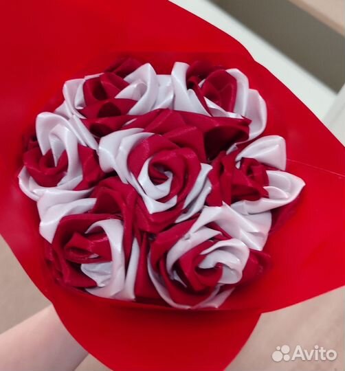 Букет из атласных лент в наличии и на заказ