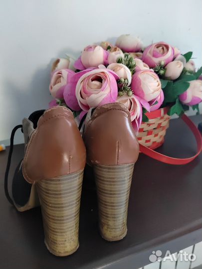 Ботинки женские 37