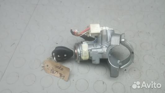 Замок зажигания toyota verso AR2 (DAG49J101)