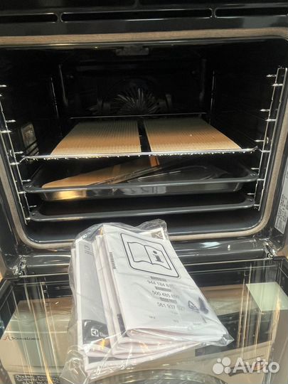 Духовой шкаф electrolux