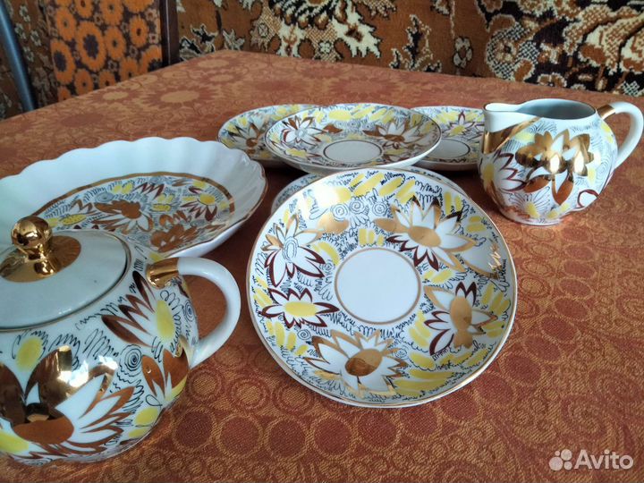 Остатки сервиза, Золотые ромашки