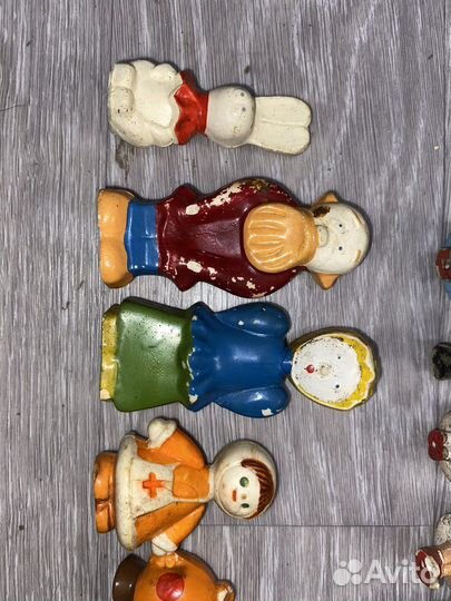 Коллекционные фигурки разных национальностей