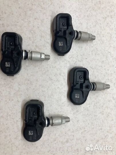 Оригинальные датчики давления Toyota RAV4