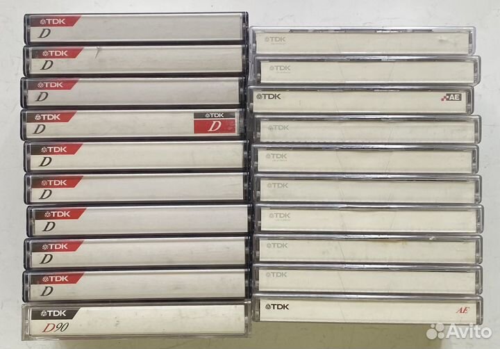 Аудиокассеты TDK D 90 и TDK AE 90