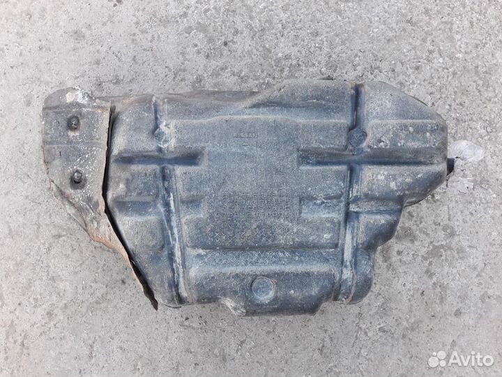 Топливный бак Nissan March К11