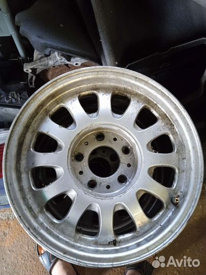 Бмв е39 литой диск r15