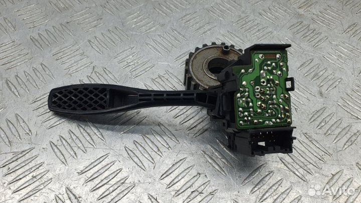 Переключатель стеклоочистителей Mitsubishi Libero