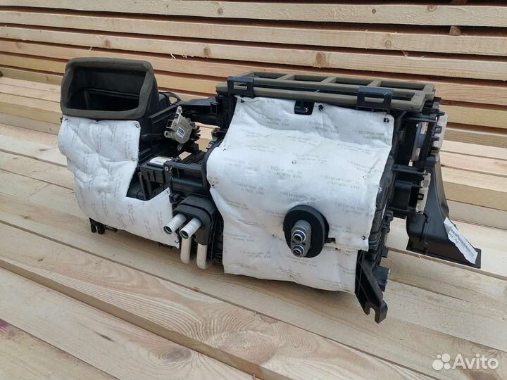 Kia quoris KH Корпус отопителя отопитель в сборе