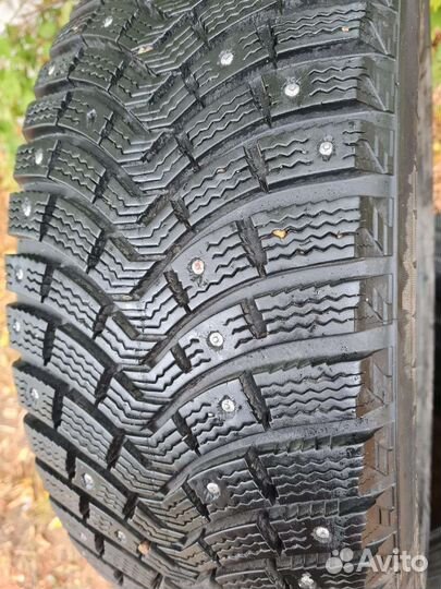 Michelin X-Ice North XIN2 225/55 R17