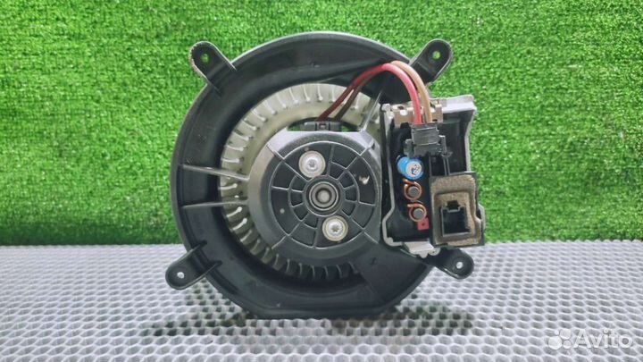 Моторчик печки Mercedes E W211 A2308210251