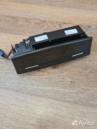 Пепельница передняя Audi A8 D3