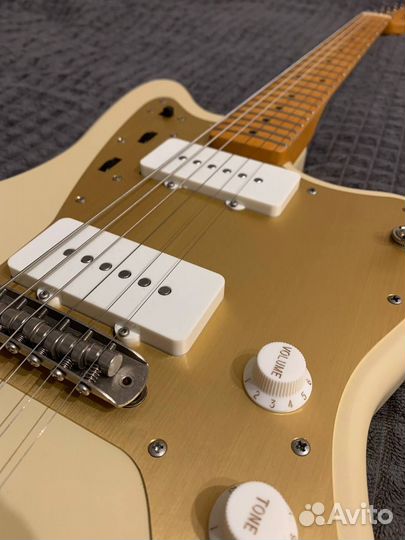 Fender Squier Jazzmaster 40th Anniversary DS