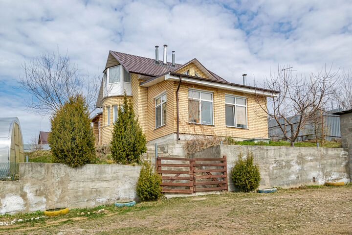 Коттедж 121,3 м² на участке 15 сот.