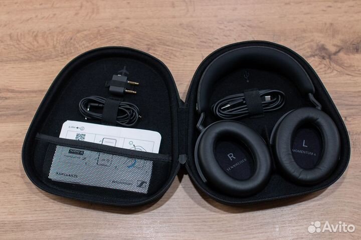 Sennheiser Momentum 4 Wireless