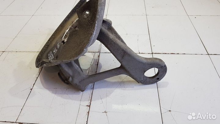 Кулак поворотный задний правый (Audi A4)