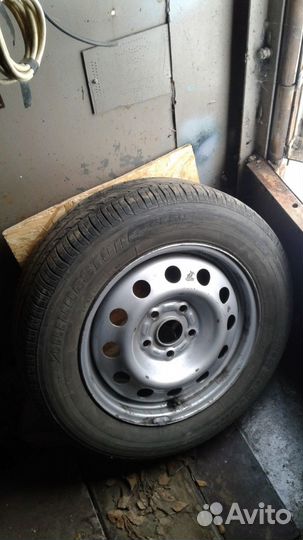 Продам колеса летние в сборе Bridgestone B250 R15