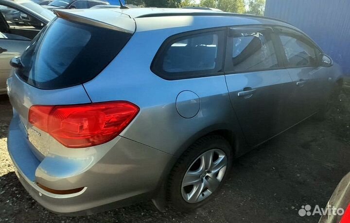 Opel Astra 1.4 AT, 2011, 88 000 км