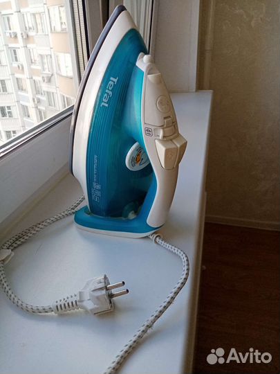 Паровой утюг Tefal