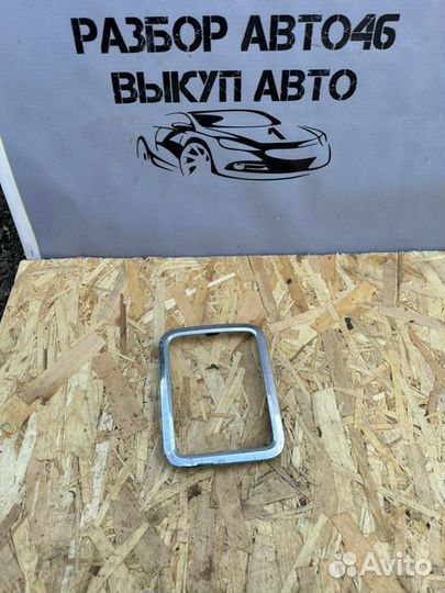 Рамка кулисы АКПП Volkswagen Touareg 4.2 AXQ 2004