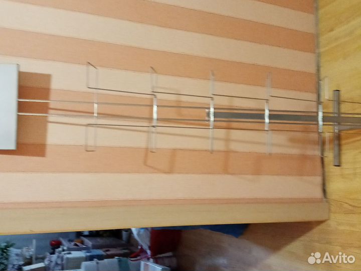 Стойка для бумаг журналов книг буклетов