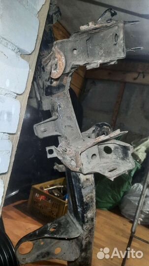 Элемент рамы тойота 4раннер сурф 3VZE