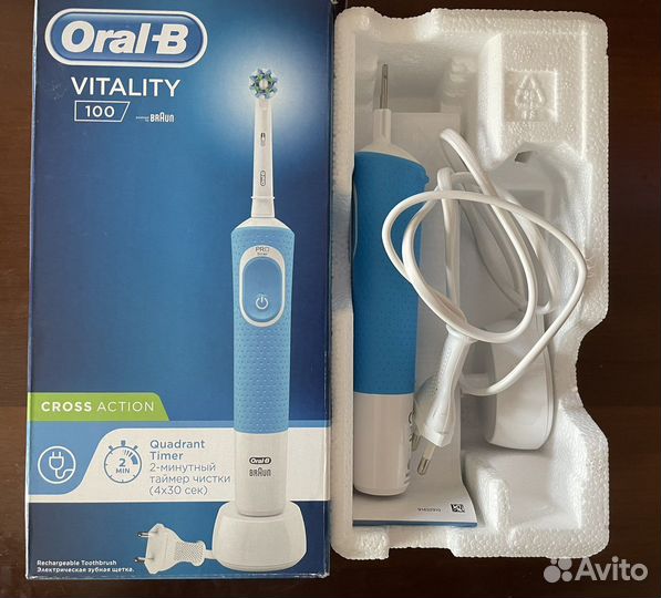 Электрическая Зубная щетка oral b vitality новая
