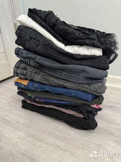 На доставке Женские вещи пакетом 42 44