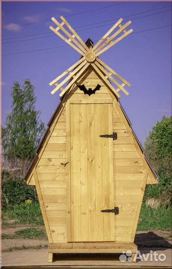 Дачный туалет с лебедем SAA