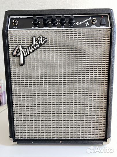 Комбоусилитель для Бас-гитар fender Bassman 15