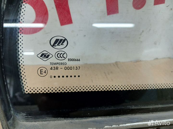 Форточка задняя правая Lifan Solano