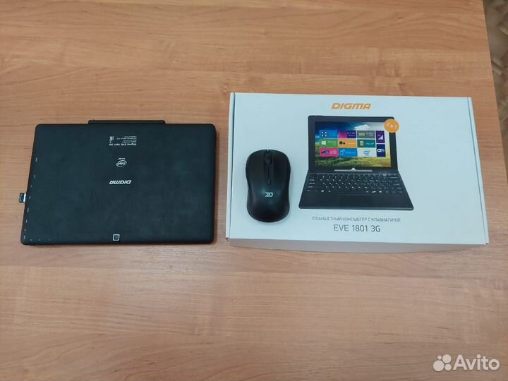Планшетный компьютер с клавиатурой digma EVE18013G