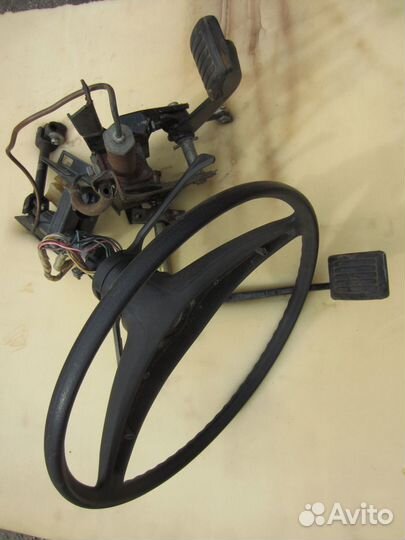 Руль с рулевой колонкой нива-ваз 2121
