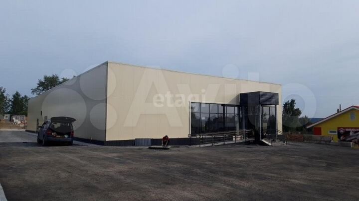 Сдам торговое помещение, 245 м²