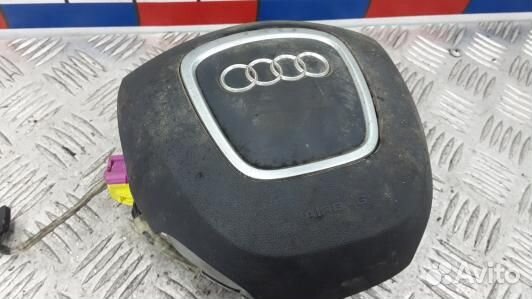 Подушка безопасности водителя audi A4 B7 (9DN10J30