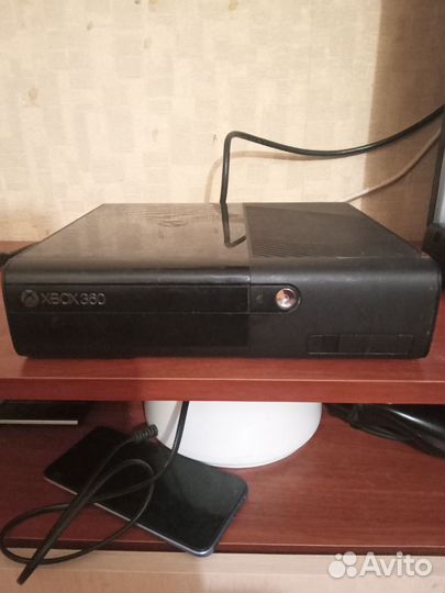 Xbox 360 E Прошита frеebоot Аurorа+54 игр